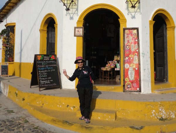 central-america-colonial-nicaragua-el-salvador-guatemala-experiences-03